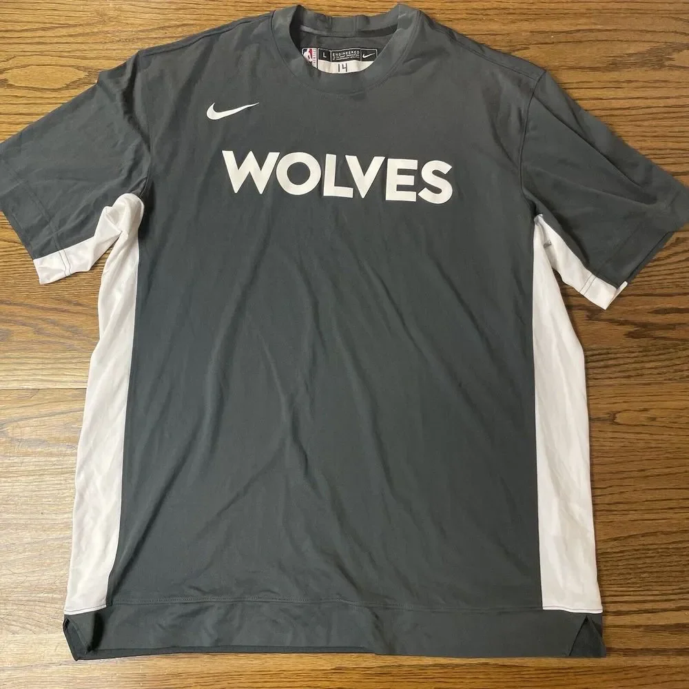 2017-18 Timberwolves Game Used Worn Warmup Shooting Shirt L NBA #14 - Picture 1 of 4